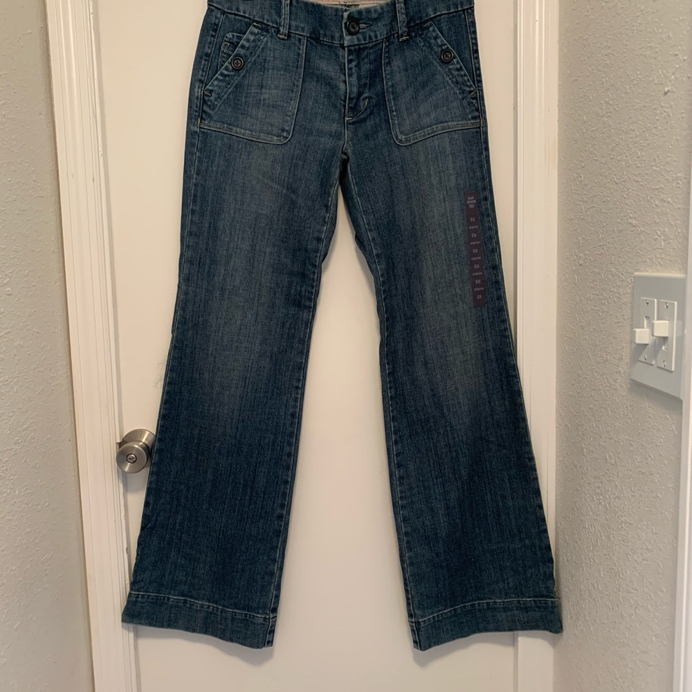 Gap 1969 flare ladies jeans size 6